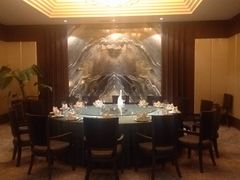 包厢-八府香鸭·啫啫煲(华山路店)