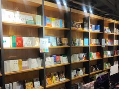 -魔方城市书房(中街益田店)