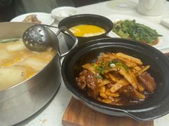 -肥仔文澳门猪骨煲(南京西路店)