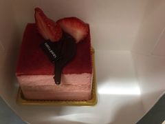 草莓提拉米苏蛋糕切片-多乐之日(五道口店)