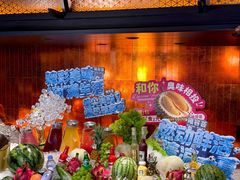 -雍容荟帝王蟹活龙虾展台自助(IFS黑金店)