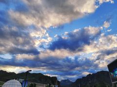 -百里峡七彩艺术小镇