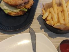 -必胜客(绿地新都会店)