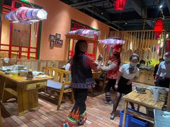 -老滇山寨•云南特色菜•地方菜•民族风情歌舞表演(金碧店)