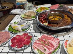 -六婶老火锅(交通大学直营店)