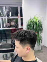 -D.G造型·烫发染发接发