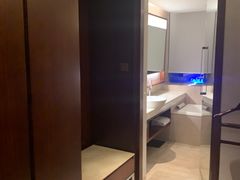 -上海龙之梦万丽酒店