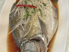 武昌鱼-亢龙太子酒轩·花园店