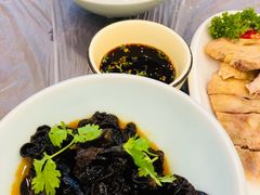 -侬佳蒸菜馆(听潮店)
