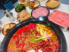 -卤校长老火锅(杨家坪直营店)