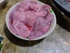 -渝嘴小老弟老火锅(华新村店)