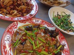 -俏湘厨•地道湘菜(建华南路店)