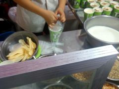 -清真老马家国华牛奶鸡蛋醪糟(正宁路店)