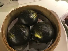 w黑金流沙包-新大咀港式茶餐厅(宝山万达店)