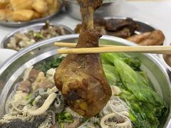 -福屿鲜捞小吃·捞化(福屿总店)