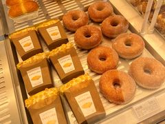 -好利来(飞跃路店)