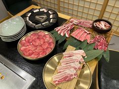 -臻牛烤肉