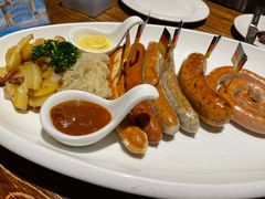 香肠拼盘-1886德国汽车餐厅(外滩十六铺码头店)