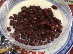 -赵记传承特色牛奶甜品(泉城广场店)