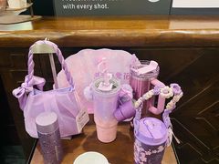 -星巴克(南宁民歌湖店)