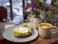 牛油果温泉蛋吐司-O'mills Sourdough Bakery&Bistro(永嘉路店)