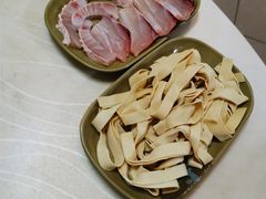 -胡须佬鸡煲四季火锅(龙珠大道店)