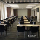 喜欢你那是比一辈子还要长久的事。3、年少的日子里