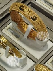 -周大福CHOW TAI FOOK(浦东八佰伴店)