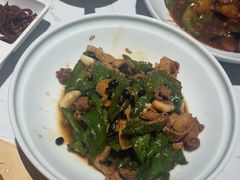 -关东小磨东北菜(漕河泾印象城店)