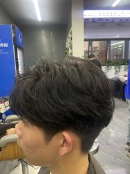 -藤野造型烫发染发