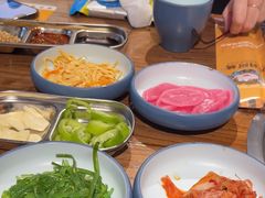 -明洞阿姨·韩式酱蟹烤肉·创意料理(三元桥店)