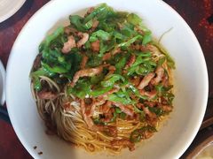 青椒肉丝盖浇面-花园茶楼(兴城西路店)