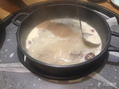 -三人行骨头王火锅(长寿店)