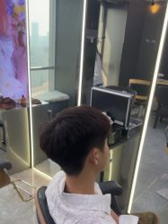 -藤野造型烫发染发