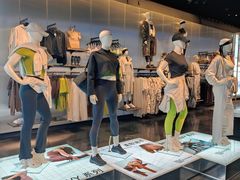 -NIKE品牌体验店(南京东路店)