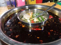 鸳鸯锅底-渝味黄姐火锅(黄泥村店)