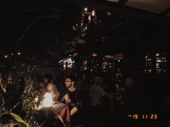 -Dash Teak House
