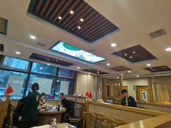 大堂-咱屯子铁锅炖直营店(保利店)