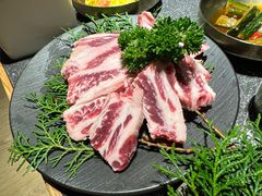 -草家酱蟹炭火烤肉店(珲春南路二店)
