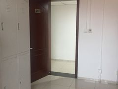 -窦店服务区-停车场