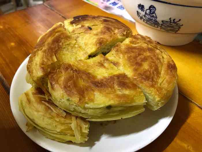 延安老字号老李家火烧-"吃了碗羊杂粉汤 感觉不过瘾 又来了一碗纯.