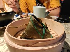 蛋黄鲜肉乌米粽-桂满陇天书(南京德基旗舰店)
