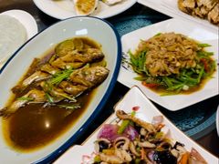 -宾朋海鲜特色美食餐厅·纯手工鲅鱼水饺(兴海路店)