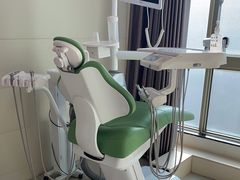 -华颜美口腔矫正·种植牙