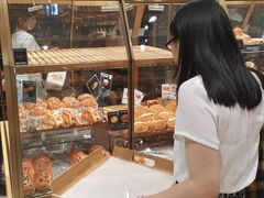 面包甜点陈列柜-仟吉KenGee(银港店)