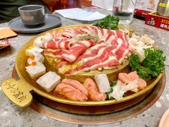 绣球菌肥牛锅-牛牛章·章鱼水煎肉(光谷世界城店)