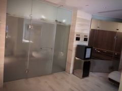 -皇庭V酒店康体中心VFITNESS健身游泳池馆