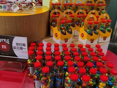 -m豆巧克力世界(上海世茂广场店)