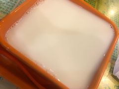 鲜牛奶-顺记冰室(宝华路店)