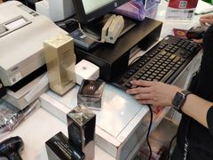 -王权免税店(廊曼机场店)